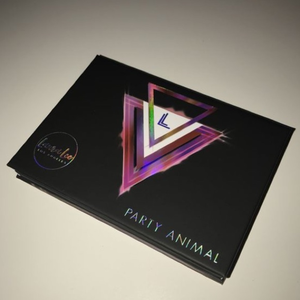 Laura Lee palette ✨*free gift w purchase*✨